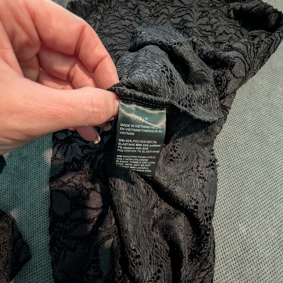 White House Black Market Lace shirt - Picture 2 of 3